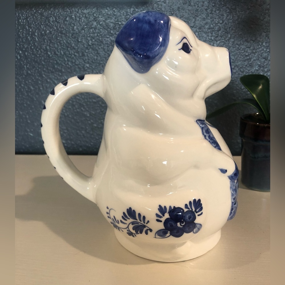 Vintage - Hand painted Delft Pitcher